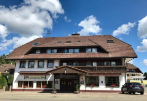  Hotel-Pension Zum Bierhaus  Лёффинген